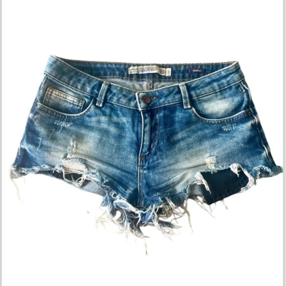 ZARA Premium Wash Denim Shorts - Picture 1 of 4